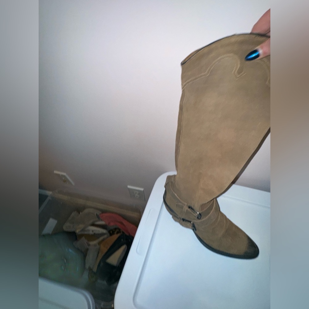 Size 8.5 suede leather western boots with buckles